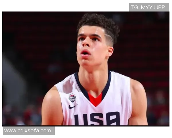 足球Topps球星卡收藏热潮掀起 球迷投资新风口掘金市场潜力