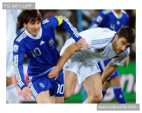 退役球星矮足球的崛起与影响力探索:从竞技到文化的深刻变革